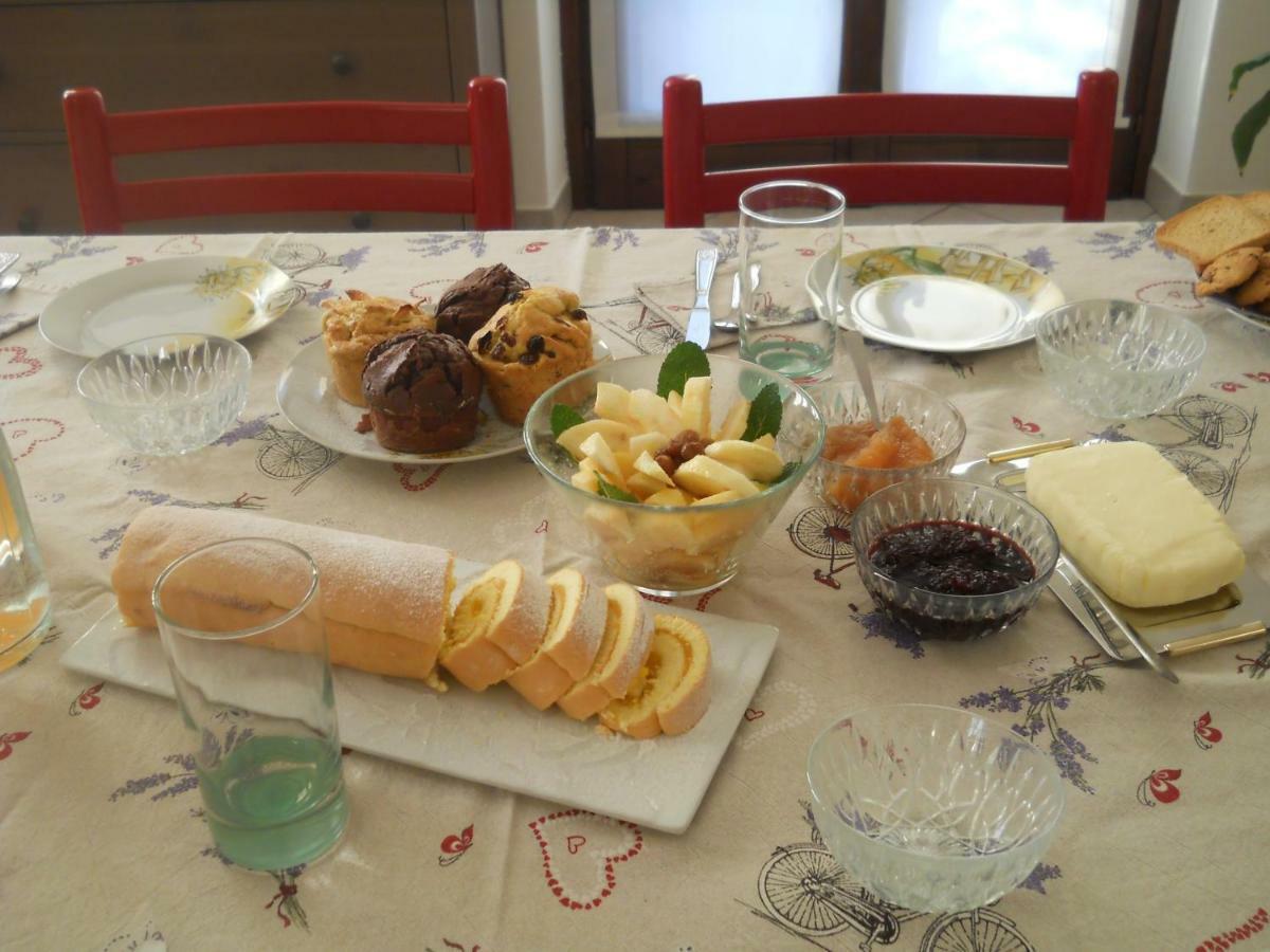 I 99 ulivi Bed & Breakfast Cavour Exterior foto